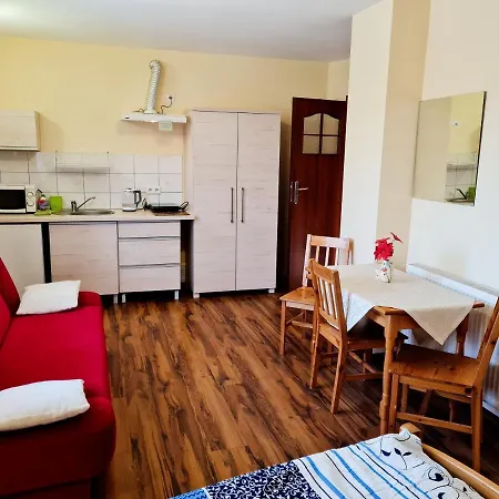 منزل للإقامة Storczyk شكلارسكا بوريبا